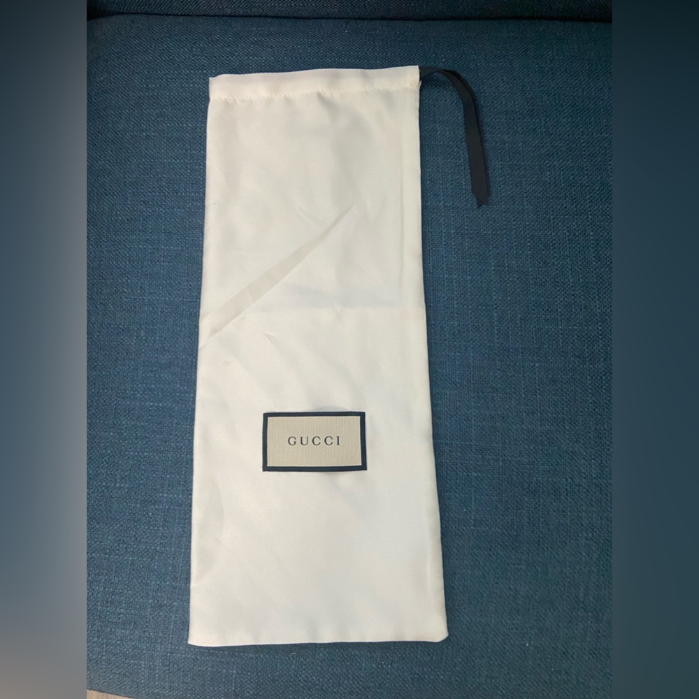 Authentic Gucci Dust Bag for Shoes/ Bags Satin w Black Ribbon Size 6.25” X 15.5”